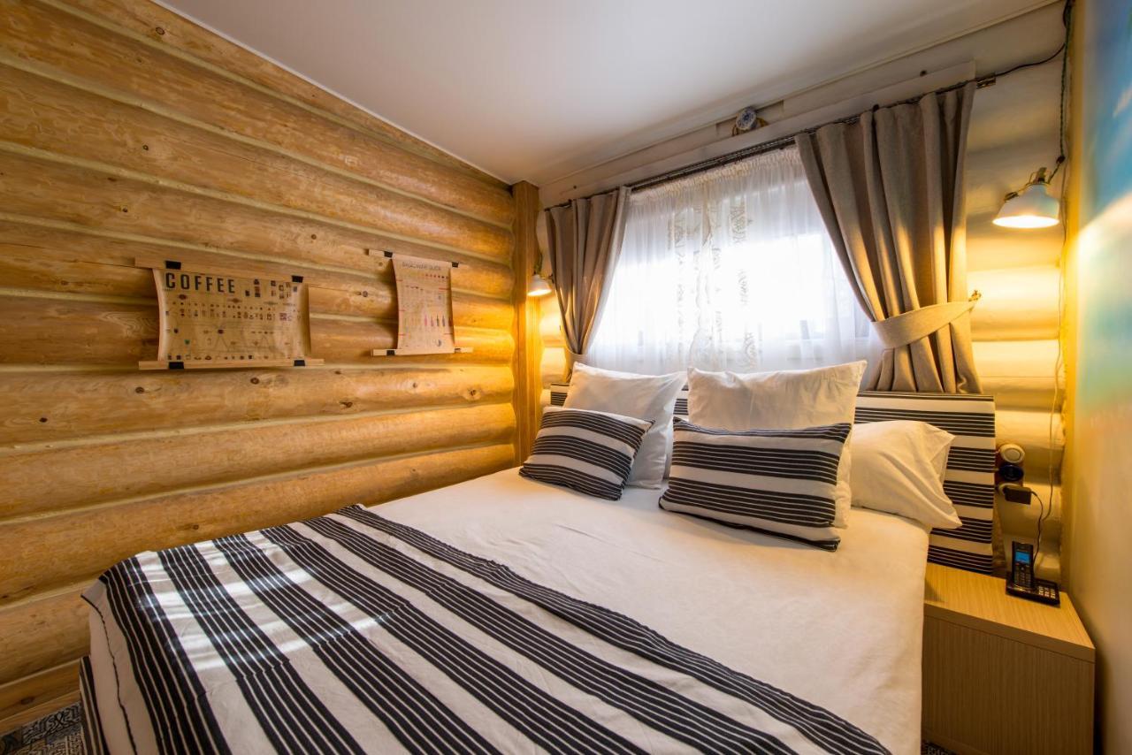 Inn Ozz Karaganda Exterior photo