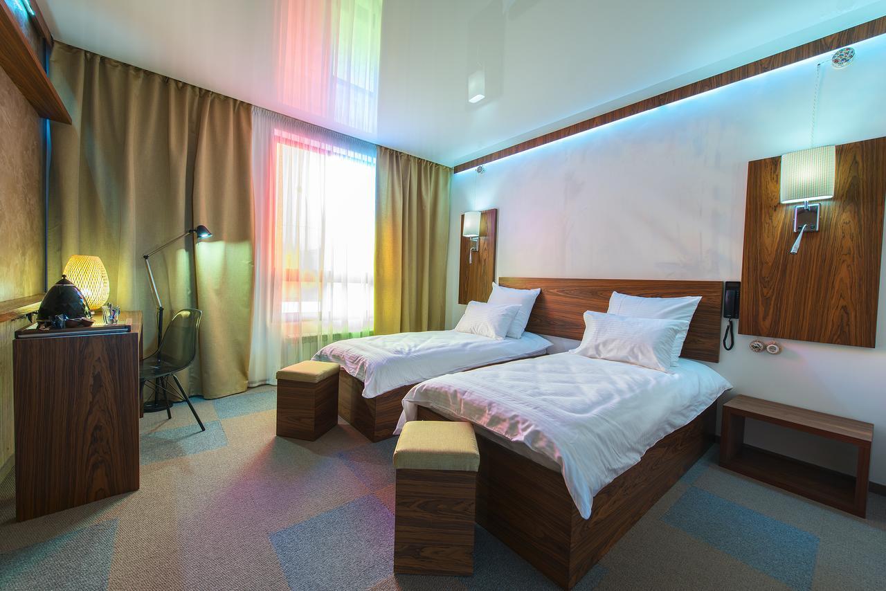 Inn Ozz Karaganda Exterior photo